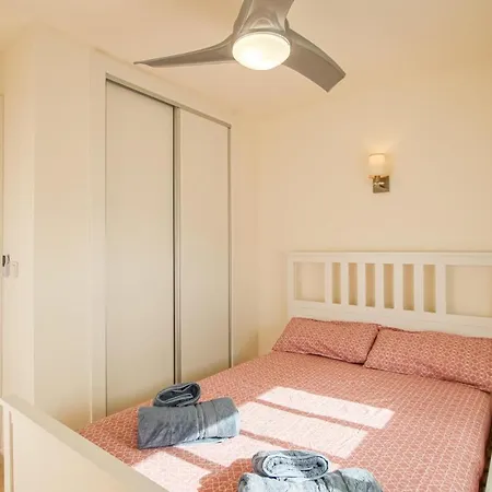 Casa de Férias Awesome In W/ Wifi And 3 Bedrooms *