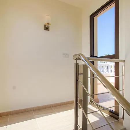 Awesome In W/ Wifi And 3 Bedrooms